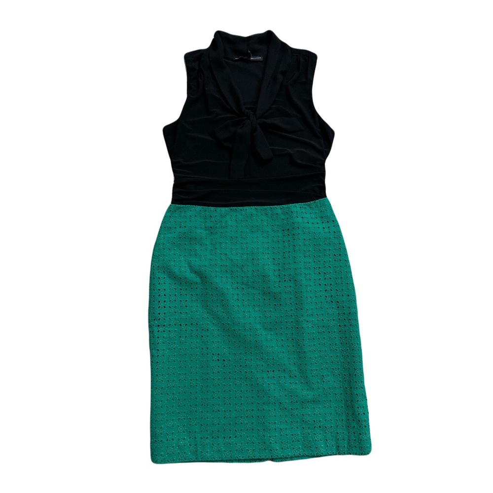 Talbots Embroider Pencil Cuts, Size 2P, Back Slit, Excellent Condition